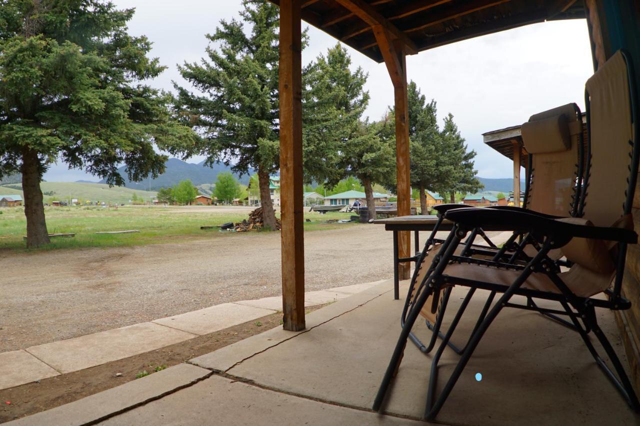 Eagle Nest Fly Shack & Lodge Exterior foto